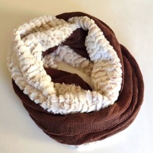 SOFT SURROUNDING SCARF FUR SWEATER WRAP INFINITY SHERPA Luxurious Warm Revrsible